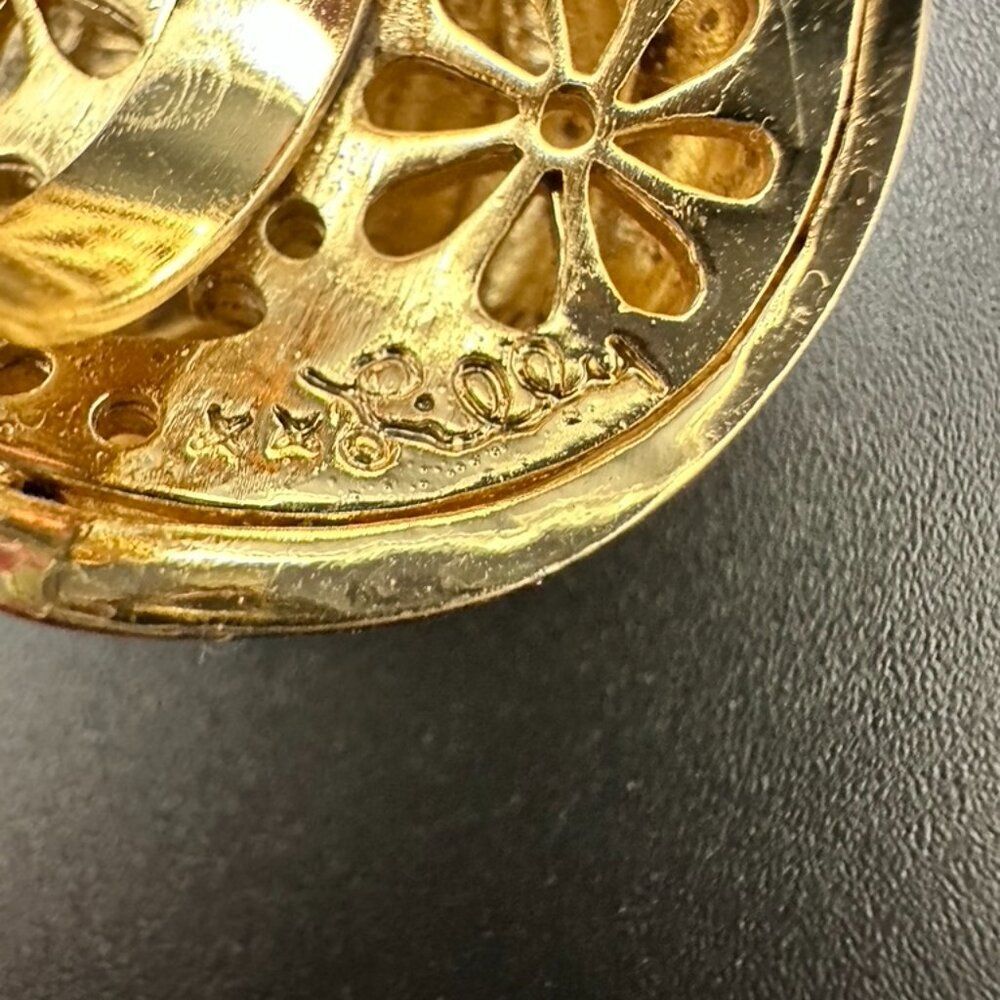Lilly Pulitzer Gold-plated 3D Shell adjustable Statement Ring Size 8 + - Picture 5 of 6